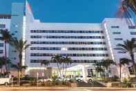 Bangunan Hotel Riu Plaza Miami Beach