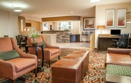 Lobby 2 Comfort Inn & Suites Los Alamos