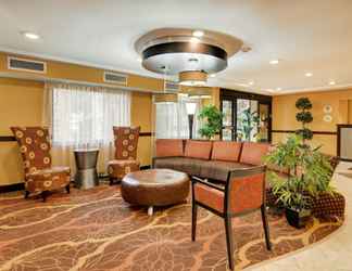 Lobby 2 Comfort Inn Grapevine Near DFW Airport