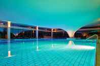 Swimming Pool Cliff Hotel Rügen - Resort & Spa
