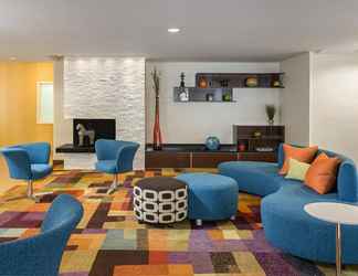 Lobby 2 Fairfield Inn & Suites by Marriott Chicago Naperville/Aurora