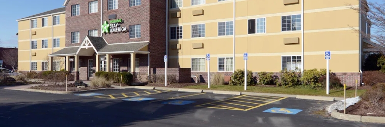 Exterior Extended Stay America Suites Providence Airport