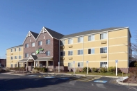 Exterior Extended Stay America Suites Providence Airport