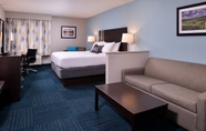 Bedroom 5 Best Western St. Clairsville Inn & Suites