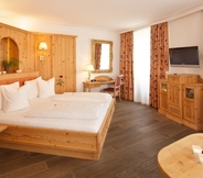 Bedroom 2 Best Western Plus Hotel Goldener Adler