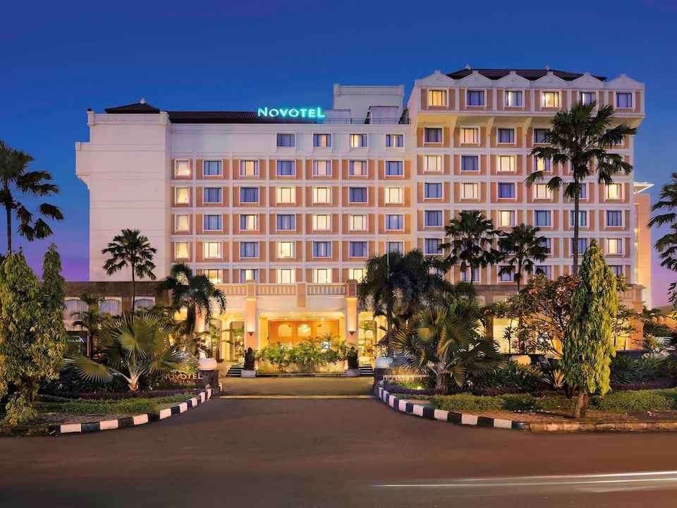 Harga kamar Novotel Solo, Timuran untuk tanggal 30062022 sampai 0107