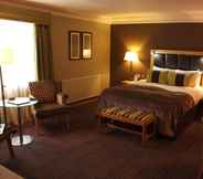 Bedroom 6 DoubleTree by Hilton Oxford Belfry