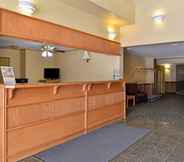 Lobby 3 Canadas Best Value Inn Valemount