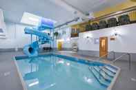 Swimming Pool Canadas Best Value Inn Valemount