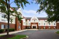 Exterior MainStay Suites Charlotte - Executive Park