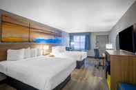 Bedroom Days Inn by Wyndham Lonoke