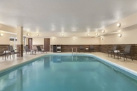 สระว่ายน้ำ Fairfield Inn & Suites Houston Humble
