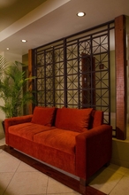 Sảnh chờ 4 Suites Colonial