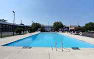 Swimming Pool 2 Quality Inn & Suites Millville - Vineland