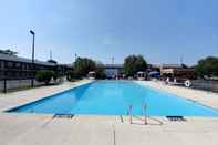 Swimming Pool Quality Inn & Suites Millville - Vineland