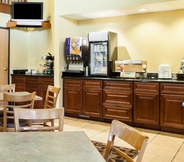 Restaurant 3 Quality Inn Bolingbrook I-55