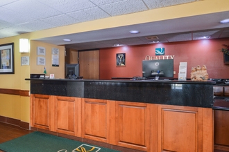 Lobby 4 Quality Inn Bolingbrook I-55