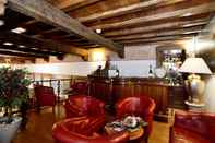 Bar, Kafe dan Lounge Hotel Pantheon