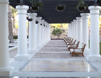 Lobby 2 Hilton Los Cabos