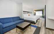 Bilik Tidur 3 Holiday Inn Express & Suites Dublin, an IHG Hotel