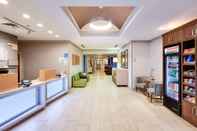 Lobby Holiday Inn Express & Suites Dublin, an IHG Hotel