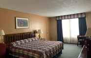 Bedroom 5 Hardman House Inn & Suites