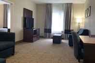 Ruang untuk Umum Comfort Suites Auburn near I-69