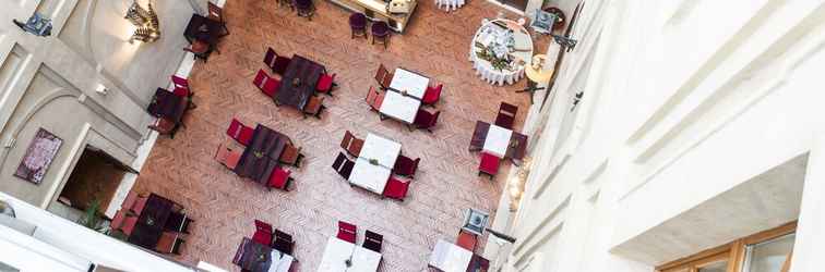 ล็อบบี้ Grand Hotel Continental Siena – Starhotels Collezione