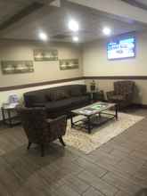 Lobby 4 Quality Suites