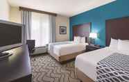 Bedroom 7 La Quinta Inn & Suites by Wyndham Central Point - Medford