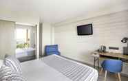 Bedroom 7 Best Western Plus Hotel Canet-Plage