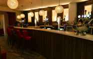 Bar, Kafe, dan Lounge 3 Best Western Plus Oaklands Hotel