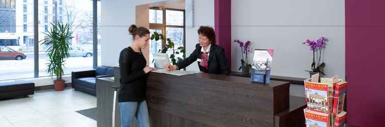 Lobi Mercure Hotel Berlin am Alexanderplatz