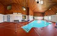 Swimming Pool 6 Americas Best Value Inn & Suites Bakersfield E