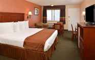 Bedroom 4 Americas Best Value Inn & Suites Bakersfield E