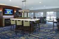 Bar, Kafe, dan Lounge Courtyard Minneapolis St. Paul/Roseville by Marriott