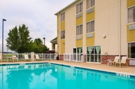 Swimming Pool Quality Inn Spring Mills - Martinsburg North