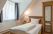 Bedroom 7 Hotel Zum Zeppelin