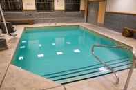 Swimming Pool Best Western Northwest Lodge
