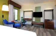 Kamar Tidur 2 Holiday Inn Express & Suites Raleigh Durham Airport at RTP, an IHG Hotel