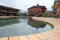 Swimming Pool Hunts Hotel Liverpool