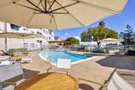 Swimming Pool Homewood Suites by Hilton Oakland-Waterfront