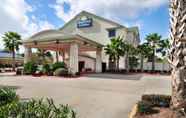 Exterior 3 Days Inn & Suites by Wyndham Houston North/Aldine