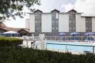 Swimming Pool Quality Hotel Clermont Kennedy