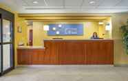 Lobby 6 Holiday Inn Express & Suites Gahanna/Columbus Airport, an IHG Hotel