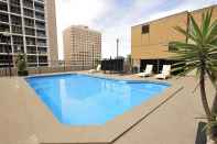 Swimming Pool Metro Hotel Marlow Sydney Central