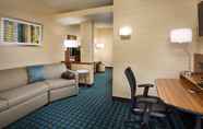 Common Space 7 Fairfield Inn & Suites by Marriott Columbus OSU