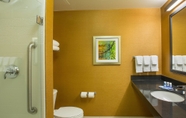 In-room Bathroom 5 Fairfield Inn & Suites by Marriott Columbus OSU