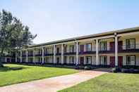 Luar Bangunan Red Roof Inn & Suites Greenwood, SC