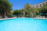 สระว่ายน้ำ Sonesta ES Suites Anaheim Resort Area